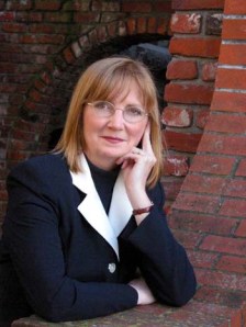 Author Photo - Lee McKenzie