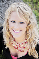 MediaKit_AuthorPhoto_WorkingIt